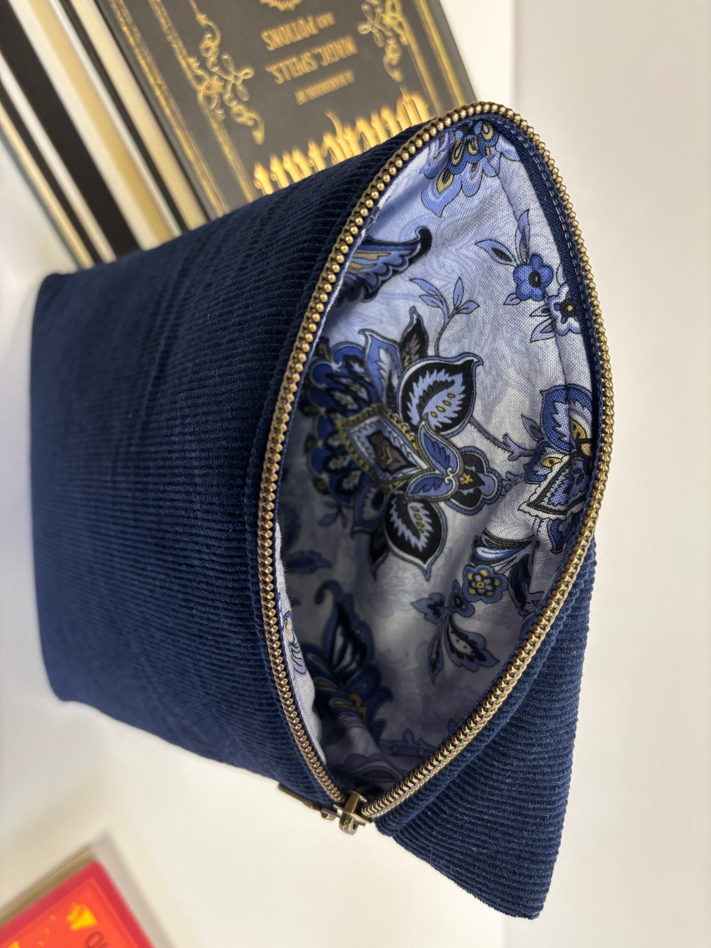 Small Hemingway Pouch